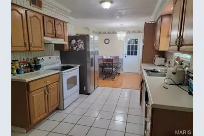2805 Ancell Lane, Mehlville, MO 63125 - Photo 13