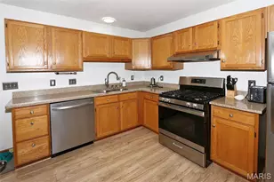332 Oak Tree Dr, Saint Louis, MO 63119 - Photo 7