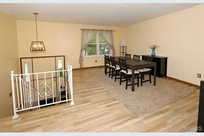 332 Oak Tree Drive, Saint Louis, MO 63119 - Photo 3