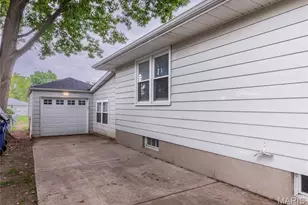 4033 Weber Rd, Saint Louis, MO 63123 - Photo 3