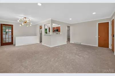 305 Ward Drive, Ferguson, MO 63135 - Photo 7