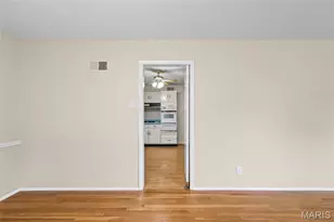 8970 S Laclede Station Rd, Saint Louis, MO 63123 - Photo 7