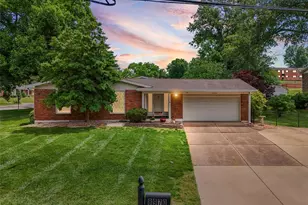 8970 S Laclede Station Rd, Saint Louis, MO 63123 - Photo 1