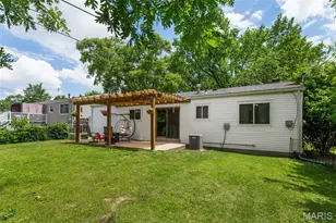 2859 Foxwood Dr, Maryland Heights, MO 63043 - Photo 43