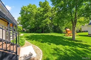 77 Lanchester Ct, Saint Peters, MO 63376 - Photo 9