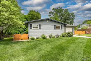 351 Amend Dr, Saint Louis, MO 63129 - Photo 3