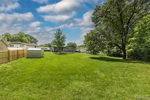 351 Amend Dr, Saint Louis, MO 63129 - Photo 33