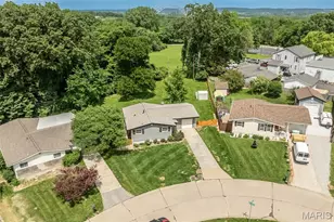 351 Amend Dr, Saint Louis, MO 63129 - Photo 41