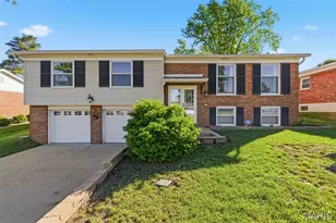 4113 Sunrise Way Dr, Saint Louis, MO 63125 - Photo 1