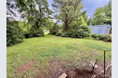 1047 Forest Home Drive, Bellefontaine Neighbors, MO 63137 - Photo 21