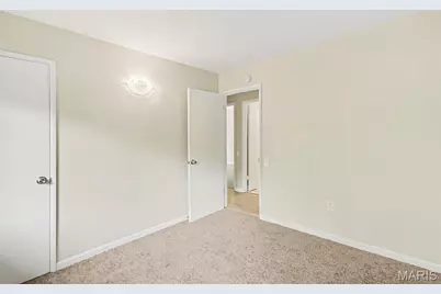 985 Belmont Terrace, Florissant, MO 63033 - Photo 13