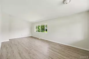 985 Belmont Terrace, Florissant, MO 63033 - Photo 5