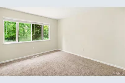 985 Belmont Terrace, Florissant, MO 63033 - Photo 17