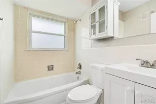 245 Jeanette Dr, Florissant, MO 63031 - Photo 7