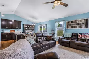 1627 St Charles Dr, Hillsboro, MO 63050 - Photo 5