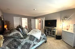 1324 Holgate Dr, Ballwin, MO 63021 - Photo 9