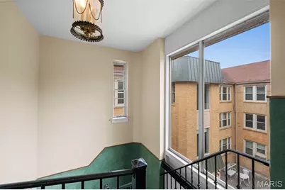 7542 York Drive #3E, Saint Louis, MO 63105 - Photo 5