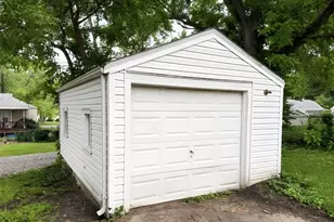 8234 Airport Rd, Saint Louis, MO 63134 - Photo 5