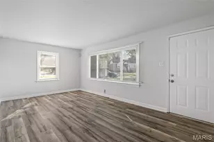 8234 Airport Rd, Saint Louis, MO 63134 - Photo 9