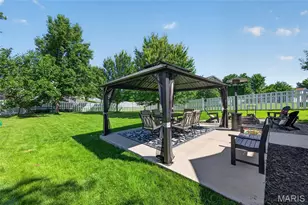 292 England Dr, O'Fallon, MO 63366 - Photo 5