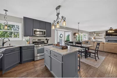 292 England Drive, O'Fallon, MO 63366 - Photo 9
