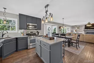 292 England Dr, O'Fallon, MO 63366 - Photo 9