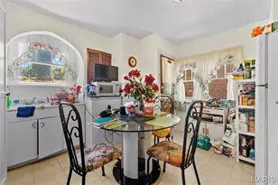 3738 Lawler Dr, Saint Louis, MO 63121 - Photo 13