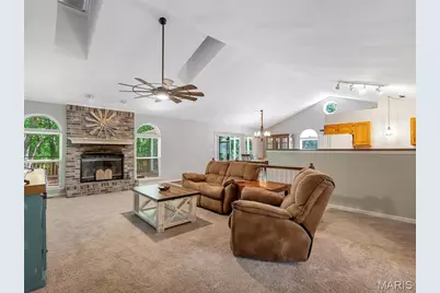 115 Apache Drive, Pacific, MO 63069 - Photo 13