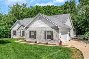 115 Apache Dr, Pacific, MO 63069 - Photo 1