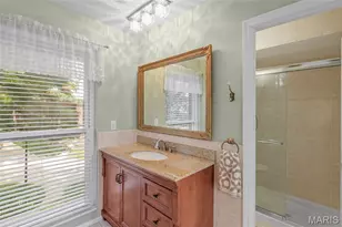 13556 Coliseum Dr, Chesterfield, MO 63017 - Photo 33