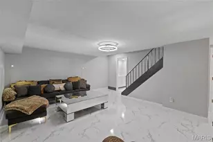 13556 Coliseum Dr, Chesterfield, MO 63017 - Photo 41