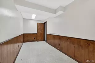 2463 Village Glen Ct, Maryland Heights, MO 63043 - Photo 21