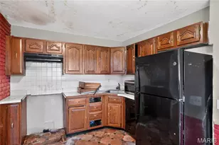 2325 Patterson Rd, Florissant, MO 63031 - Photo 9