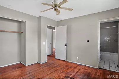 2325 Patterson Road, Florissant, MO 63031 - Photo 15