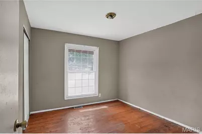 2325 Patterson Road, Florissant, MO 63031 - Photo 19