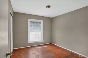 2325 Patterson Rd, Florissant, MO 63031 - Photo 19