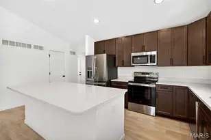 833 Cedarwood Dr, Moscow Mills, MO 63362 - Photo 11
