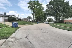 2295 Woodgrass Dr, Saint Louis, MO 63114 - Photo 33
