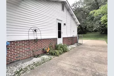 2295 Woodgrass Drive, Saint Louis, MO 63114 - Photo 27