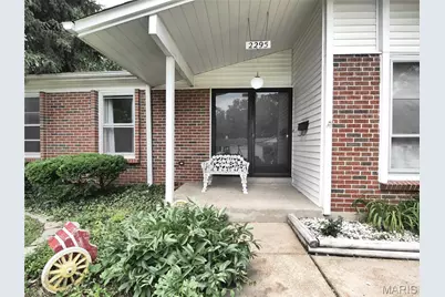2295 Woodgrass Drive, Saint Louis, MO 63114 - Photo 1