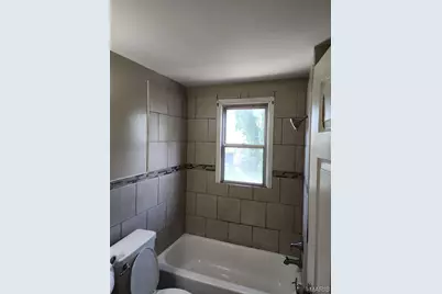 8972 Edna Street, Saint Louis, MO 63147 - Photo 9