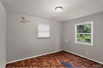 10151 Mayfair Drive, Saint Louis, MO 63136 - Photo 13