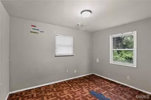 10151 Mayfair Dr, Saint Louis, MO 63136 - Photo 13