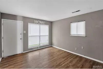 10151 Mayfair Drive, Saint Louis, MO 63136 - Photo 5
