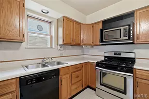 6993 Hillsland Ave, Saint Louis, MO 63109 - Photo 13