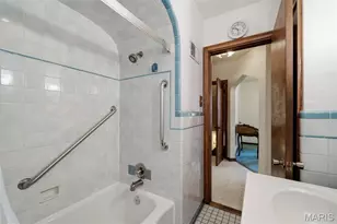 6993 Hillsland Ave, Saint Louis, MO 63109 - Photo 17