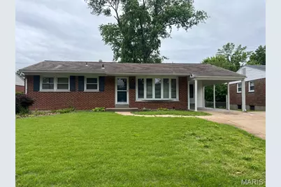 270 W Saint Anthony Lane, Florissant, MO 63031 - Photo 1