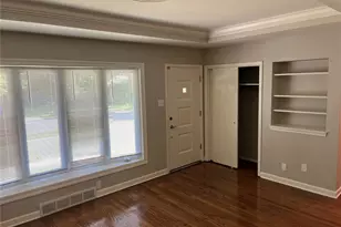 270 W St Anthony Ln, Florissant, MO 63031 - Photo 9