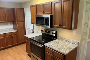 270 W St Anthony Ln, Florissant, MO 63031 - Photo 7