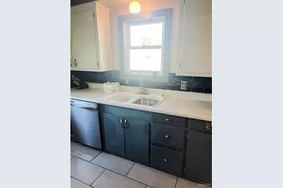 201 S Washington Street, Paris, MO 65275 - Photo 5